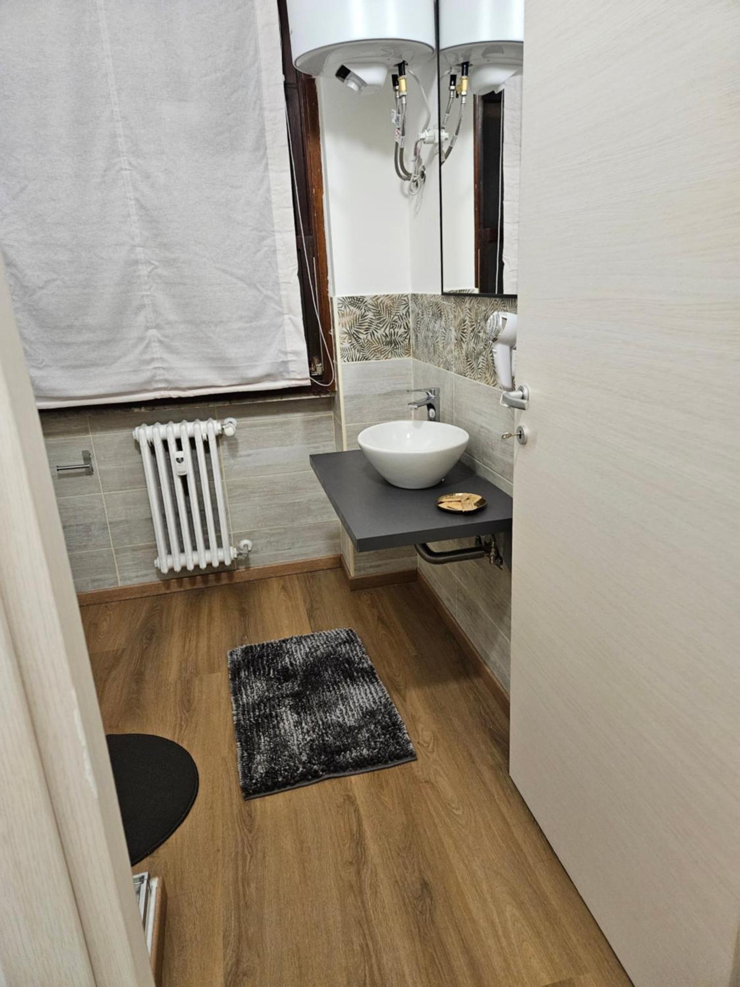 Mxp Room Busto Busto Arsizio Esterno foto